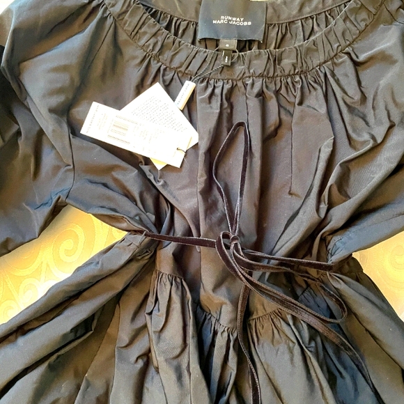 Beautiful new Runway Marc Jacobs couture  dress - Picture 1 of 9